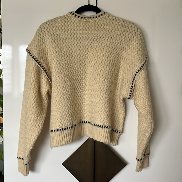 Zara sweater - Picture 2 of 4
